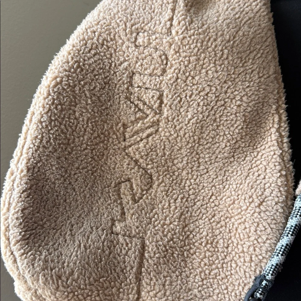 Kavu Fleece Full-size Rope Sling Bag - Picture 7 of 9